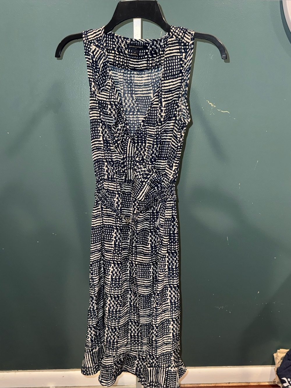 Banana Republic Navy and White Sleeveless Maxi Dress